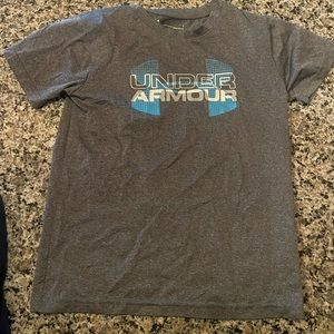 Under armour t shirt